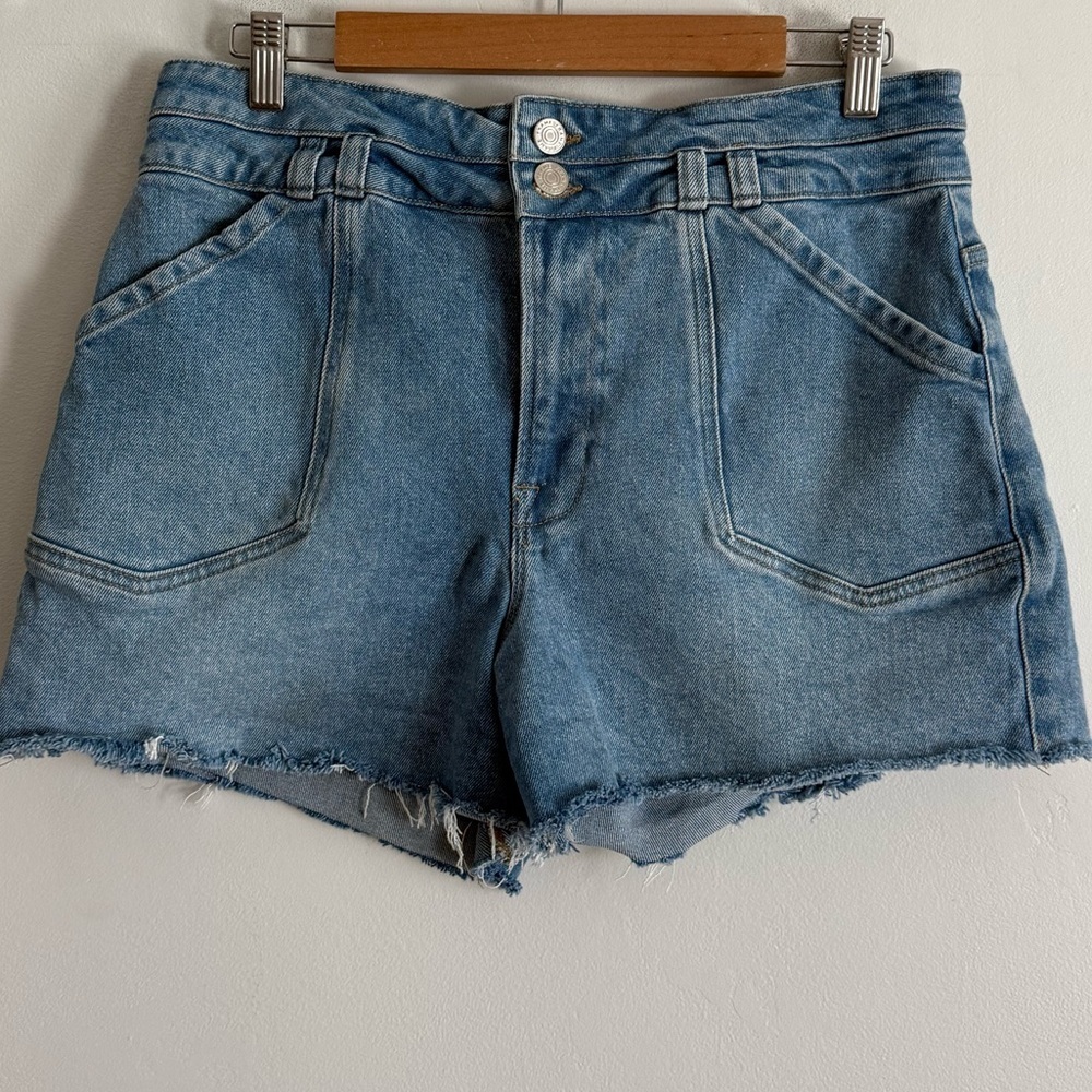 Frame Double Button Denim  Shorts DBPSH118 Women’s Size 31 - Picture 2 of 6